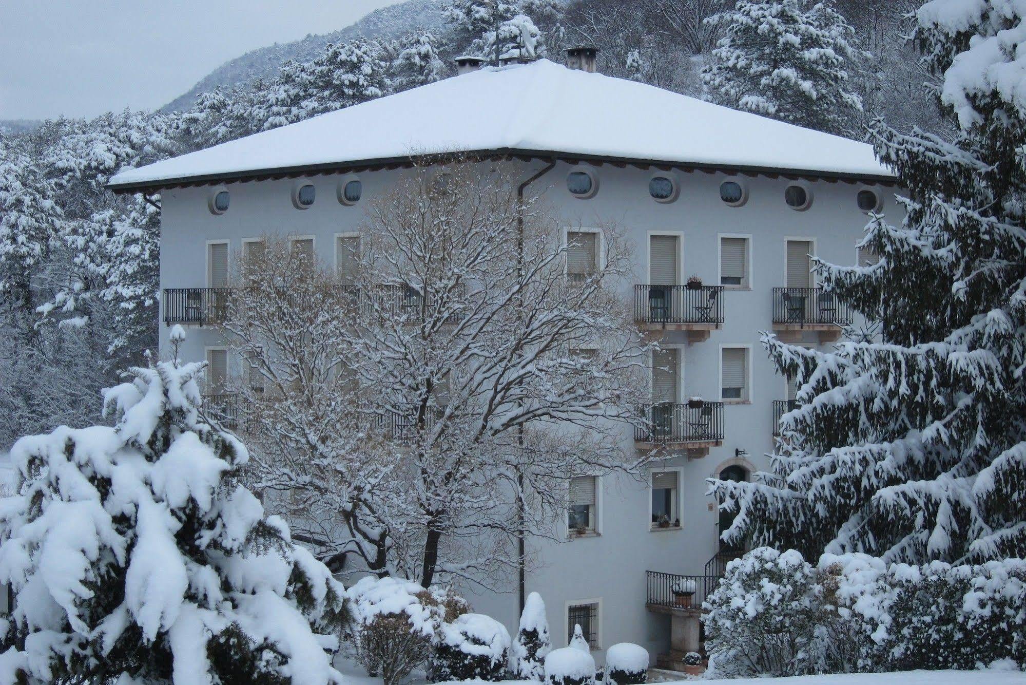 Hotel Lilla' Terlago Exterior photo